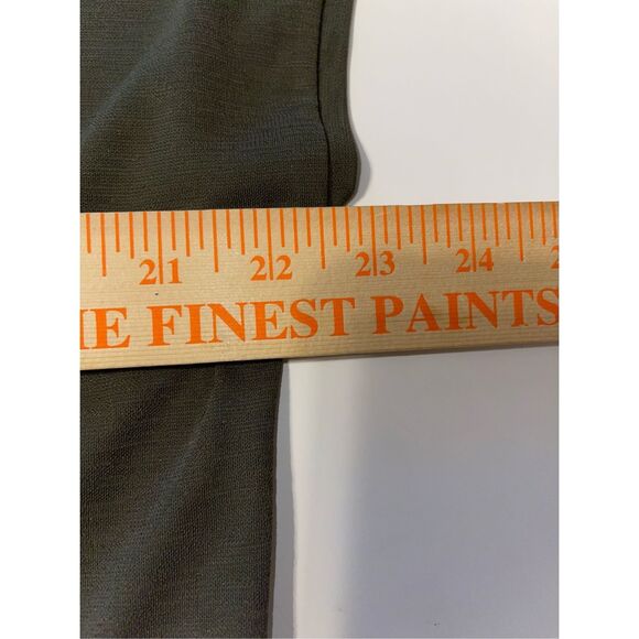 Chico's olive green‎ cap sleeve, pullover top, accented waist, size 2 A50 - Picture 4 of 5